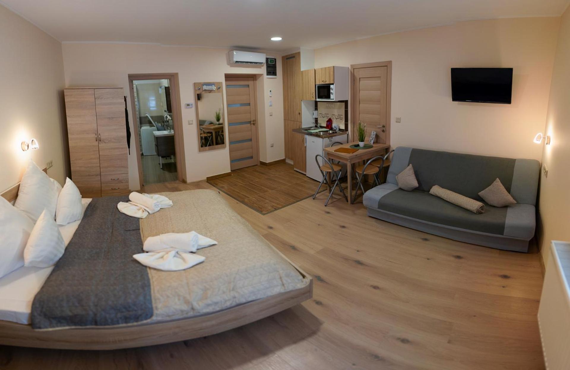 Holiday Apartmanhaz Gyula Εξωτερικό φωτογραφία